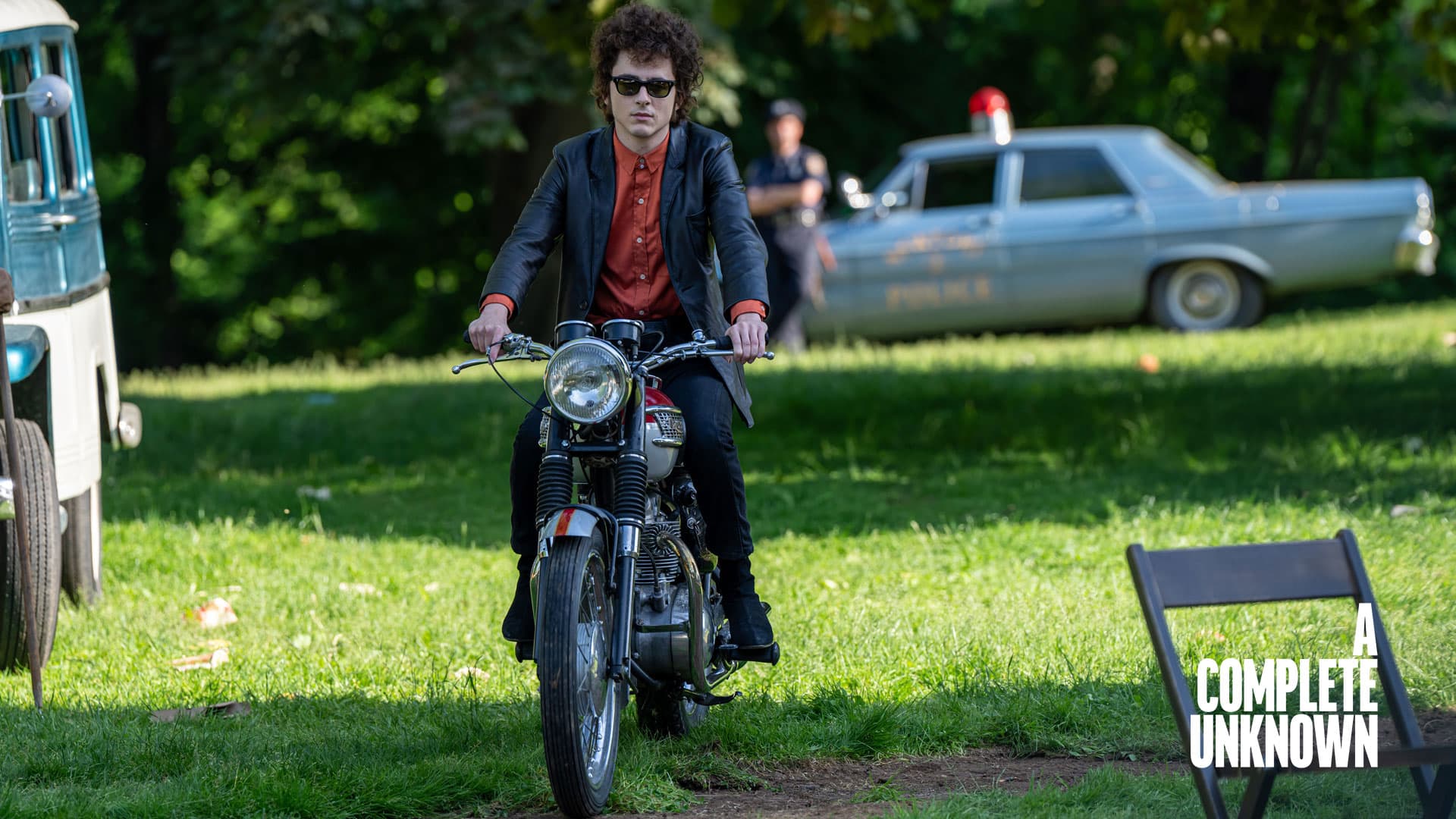 Timothée Chalamet riding a 1960's Triumph Bonneville on set of A COMPLETE UNKNOWN